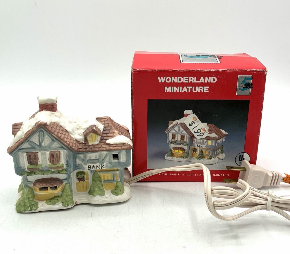 Studio 5 Wonderland Miniature Christmas Village Bank Lighted Porcelain w Box